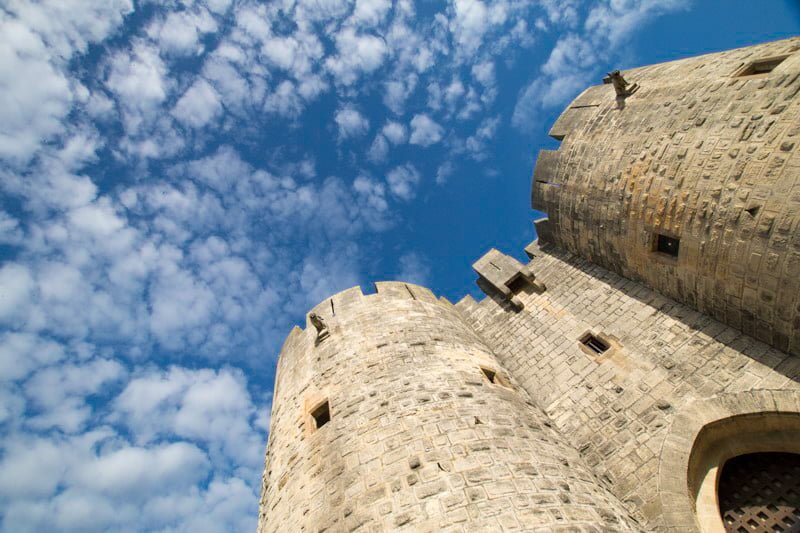 Aigues-Mortes Francja region Camargue mury miejskie