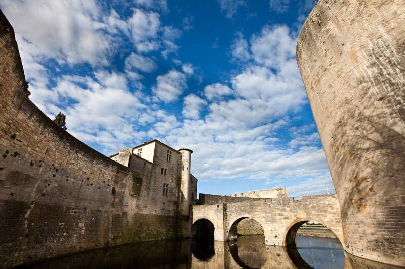 Aigues-Mortes Francja region Camargue fosa