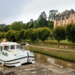 Burgundia kanał Nivernais wakacje na barce