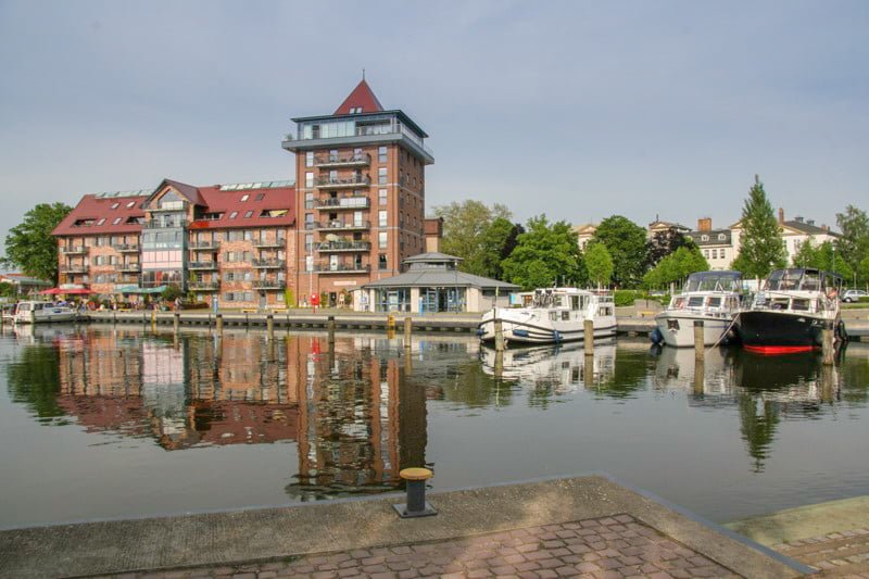 Neustrelitz marina Meklemburgia wakacje na barce