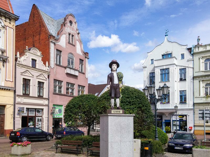 Tczew rynek kamieniczki wakacje na barce