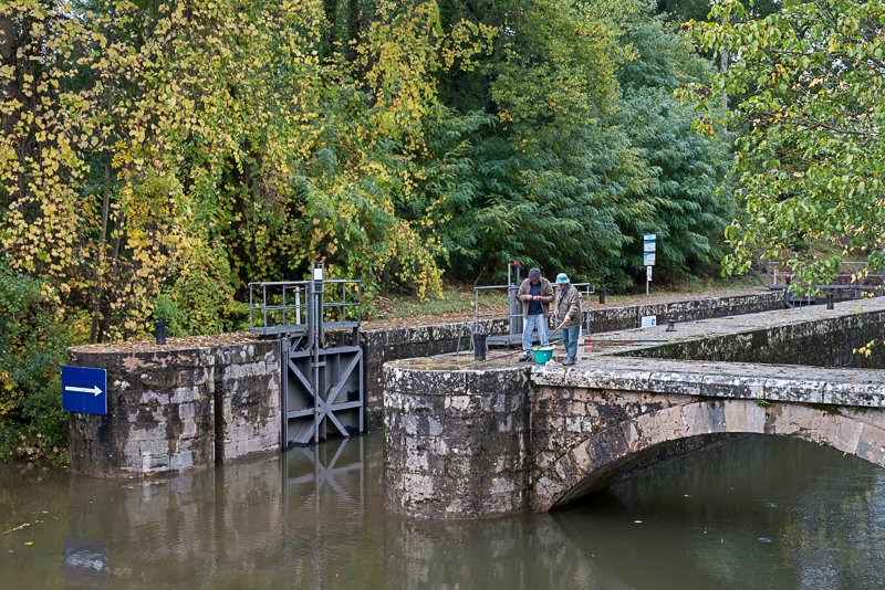 Rzeka Lot Saint-Cirq Lapopie