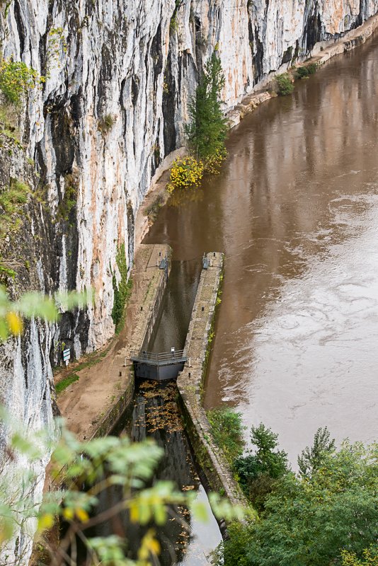 Rzeka Lot Saint-Cirq Lapopie