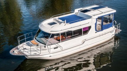 Przeszklona messa w Sun Camper