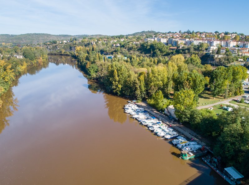 Widok na rzekę Lot i bazę w Cahors