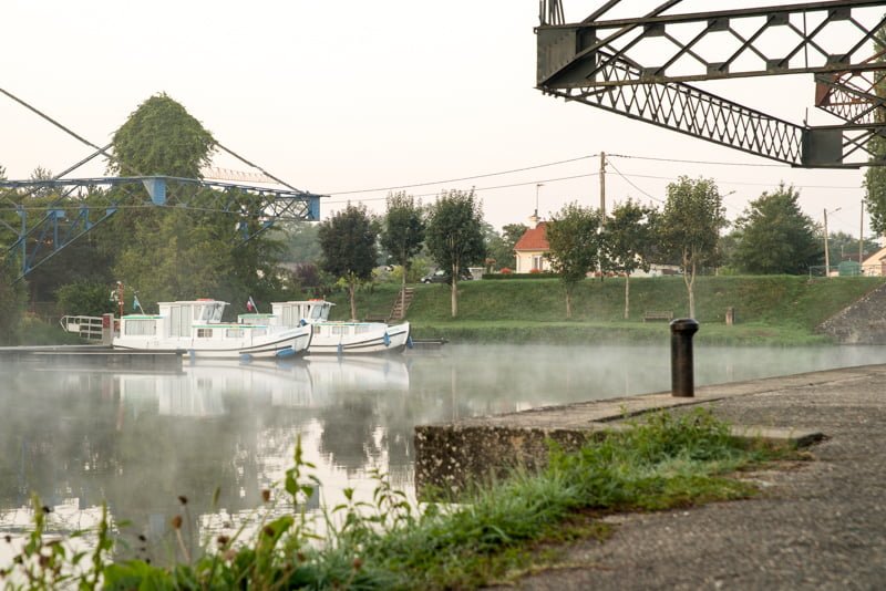 Dompierre-sur-Besbr port barki Locaboat