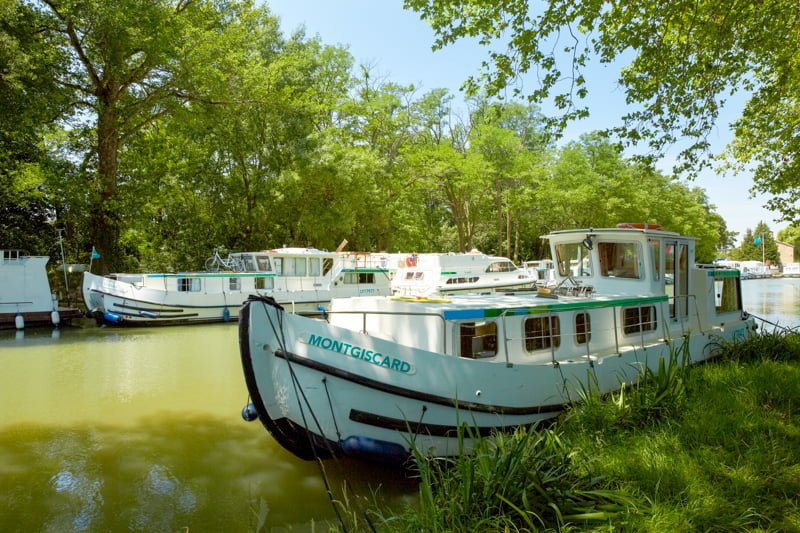 Baza Negra na Canal du Midi